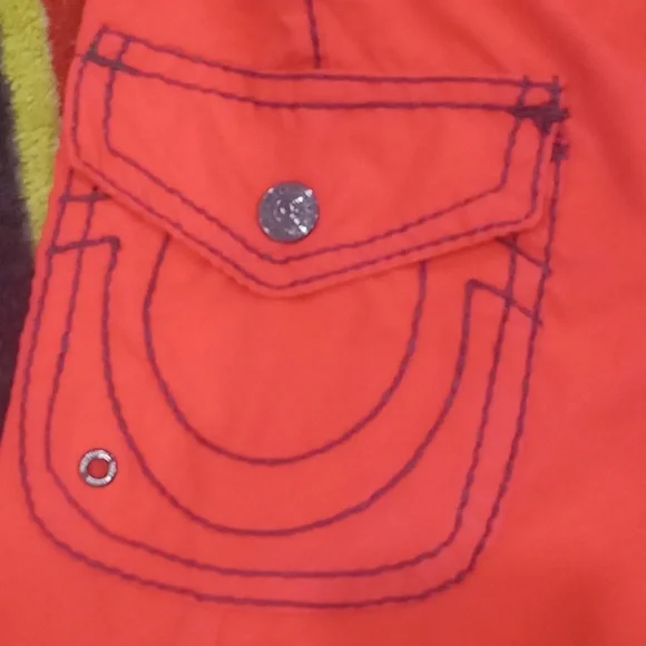 True Religion shorts - Picture 2 of 4